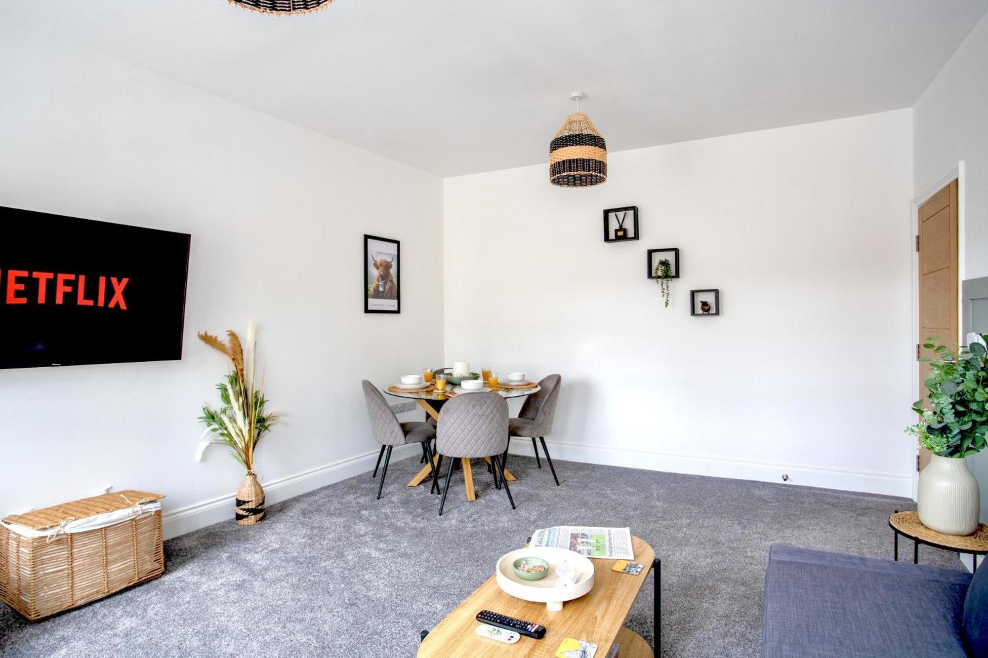 The Yorkshire Crown - Luxury Apartment - Free Parking Nearby Харрогейт Экстерьер фото